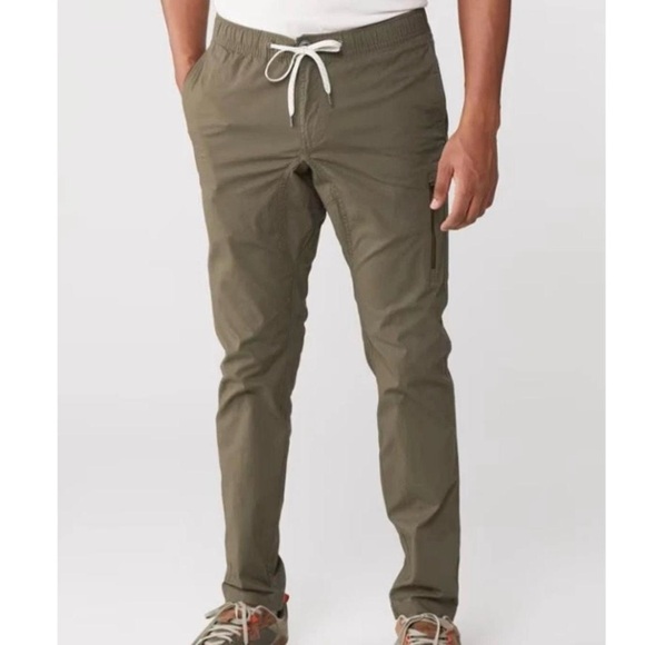 vuori ripstop army green cargo joggers - Picture 6 of 13
